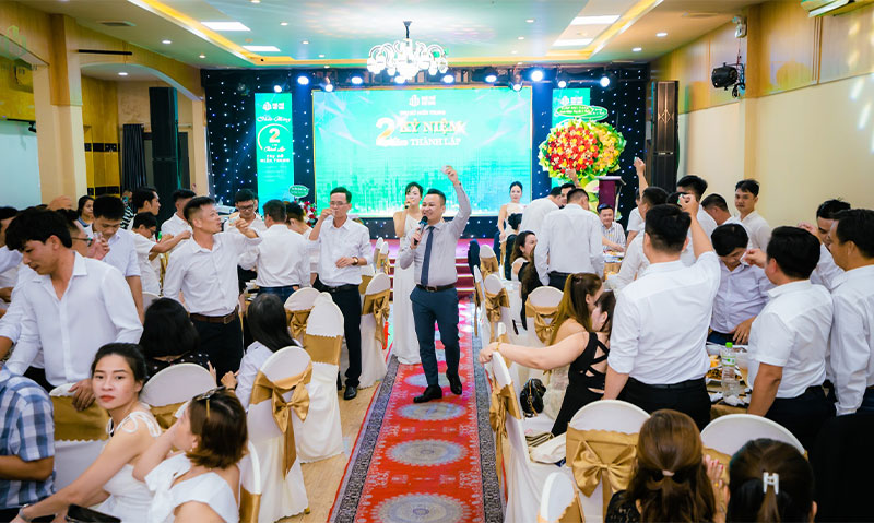 Nhà Phố Việt Nam Tổ Chức Lễ Kỷ Niệm 2 Năm Thành Lập Trụ Sở Miền Trung